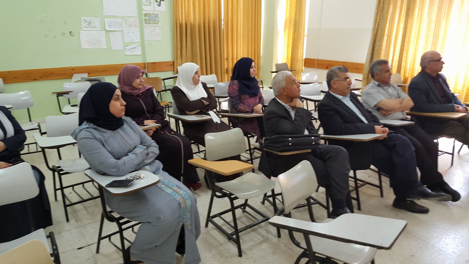 Palestine Polytechnic University (PPU) - محاضرة علمية بعنوان "تحضير وتوصيف رقائق للتطبيقات الالكتروضوئية" يلقيها الدكتور عثمان زلوم 